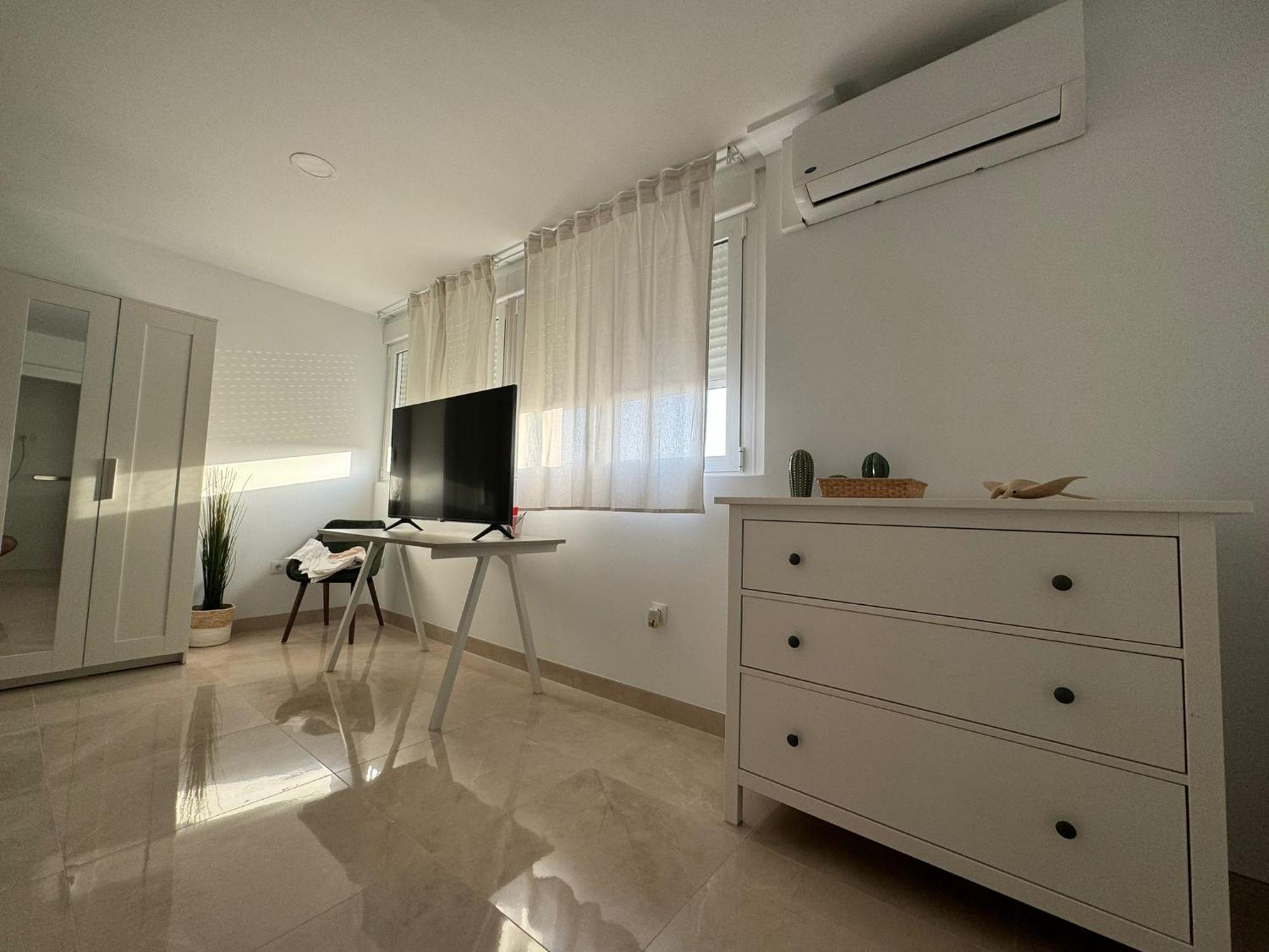 Tokyo Rooms Monsul Habitacion Premium Con Bano Privado Almeria Exterior foto